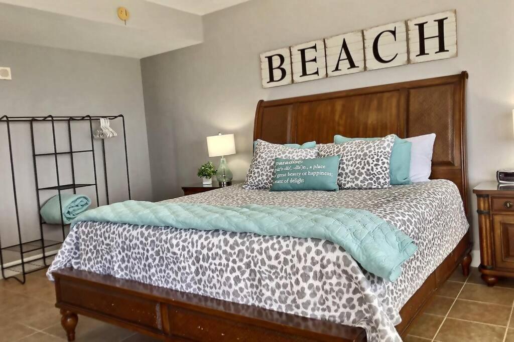 Happy Ours 2200 Sq Ft Corner Beachfront Sleeps 12 Panama City Beach Zewnętrze zdjęcie