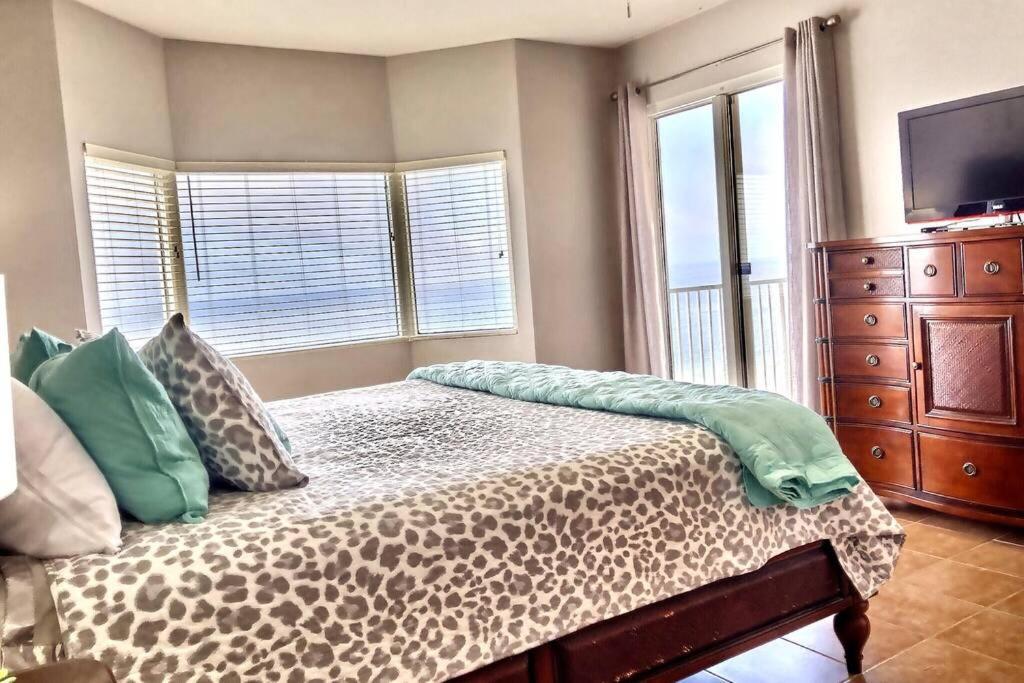 Happy Ours 2200 Sq Ft Corner Beachfront Sleeps 12 Panama City Beach Zewnętrze zdjęcie