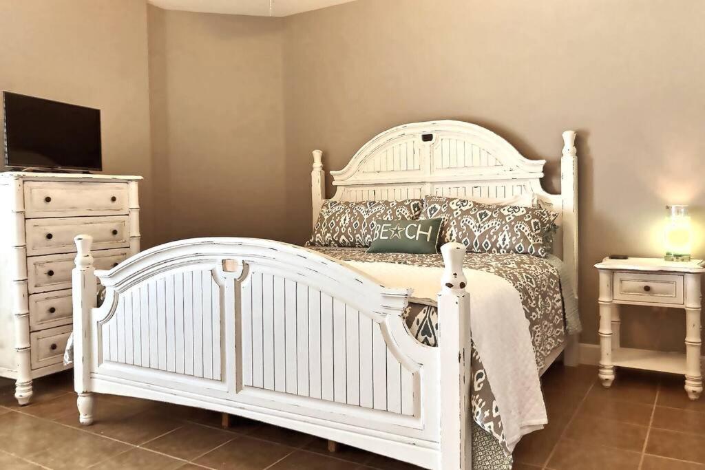 Happy Ours 2200 Sq Ft Corner Beachfront Sleeps 12 Panama City Beach Zewnętrze zdjęcie